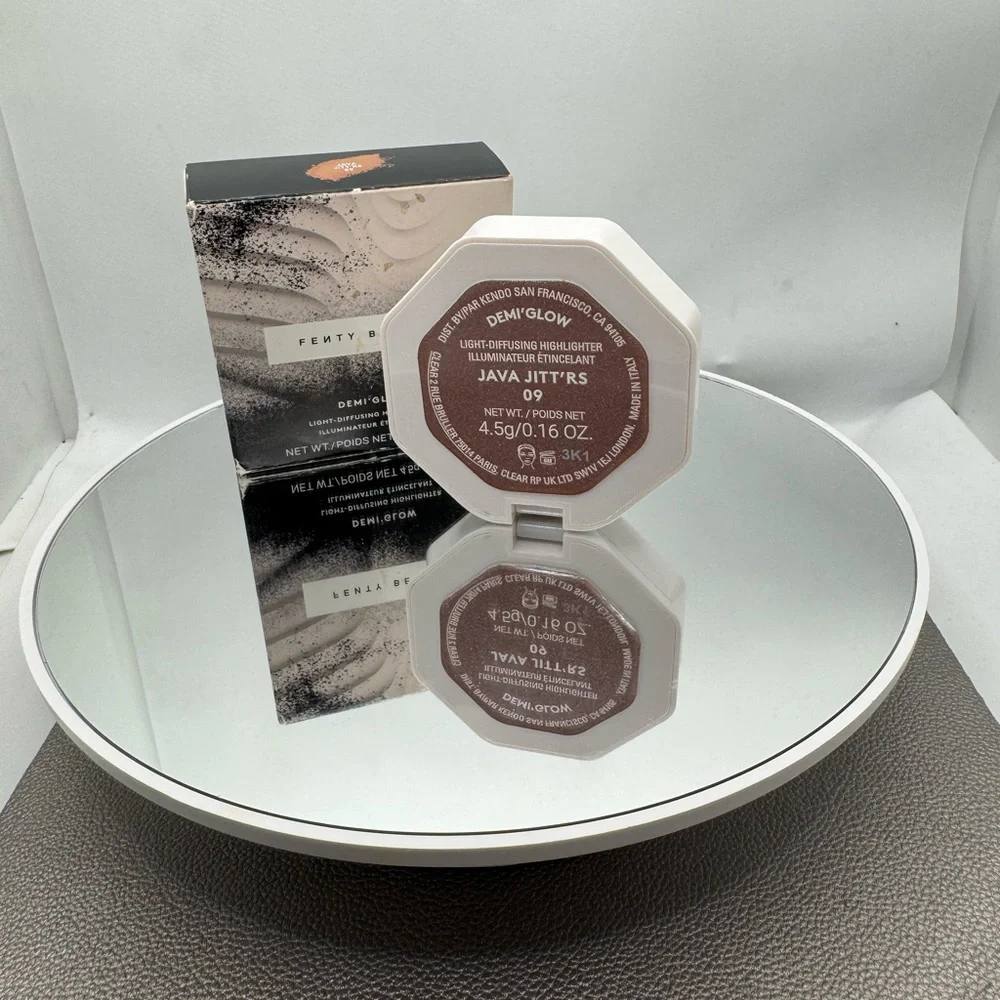 New Fenty Beauty Diamond Glow Highlighter in Rich Bronze